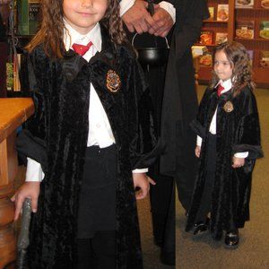 Child's Harry Potter Cape + 2 Ties